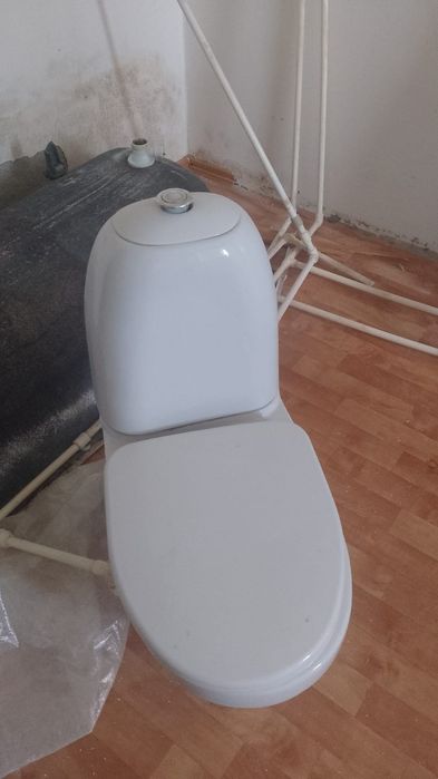 Продам бу ванна, раковина,унитаз