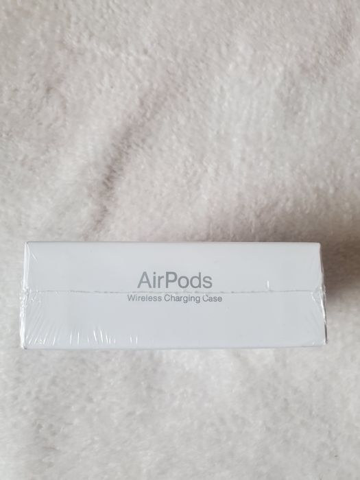 Airpods 2 wireless charging case