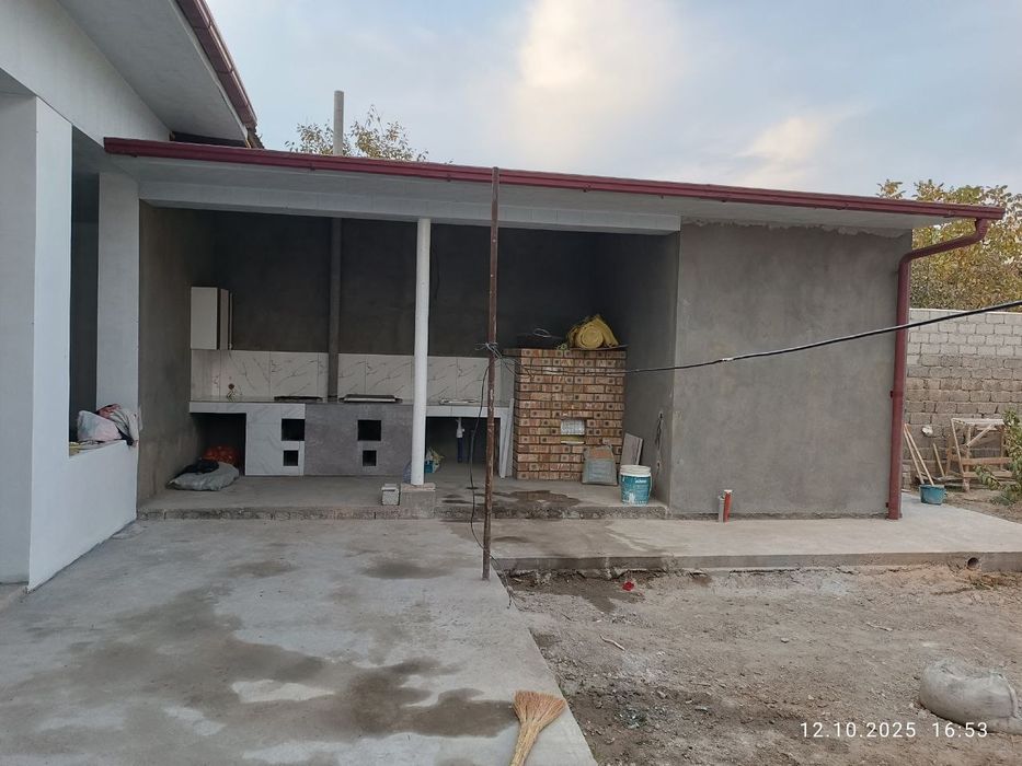 5-сотих,ховли,Чорток махалада сотилади