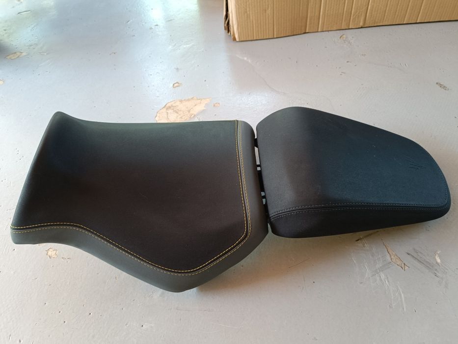 Dezmembrez Yamaha mt03 660