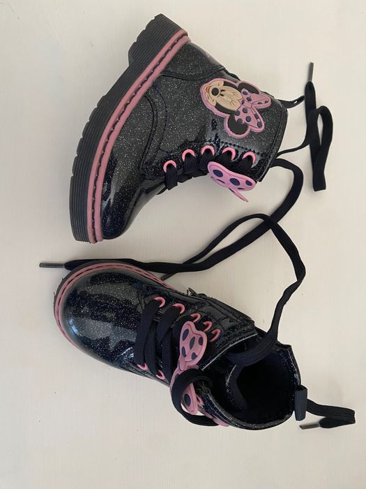 Обувки за момиче