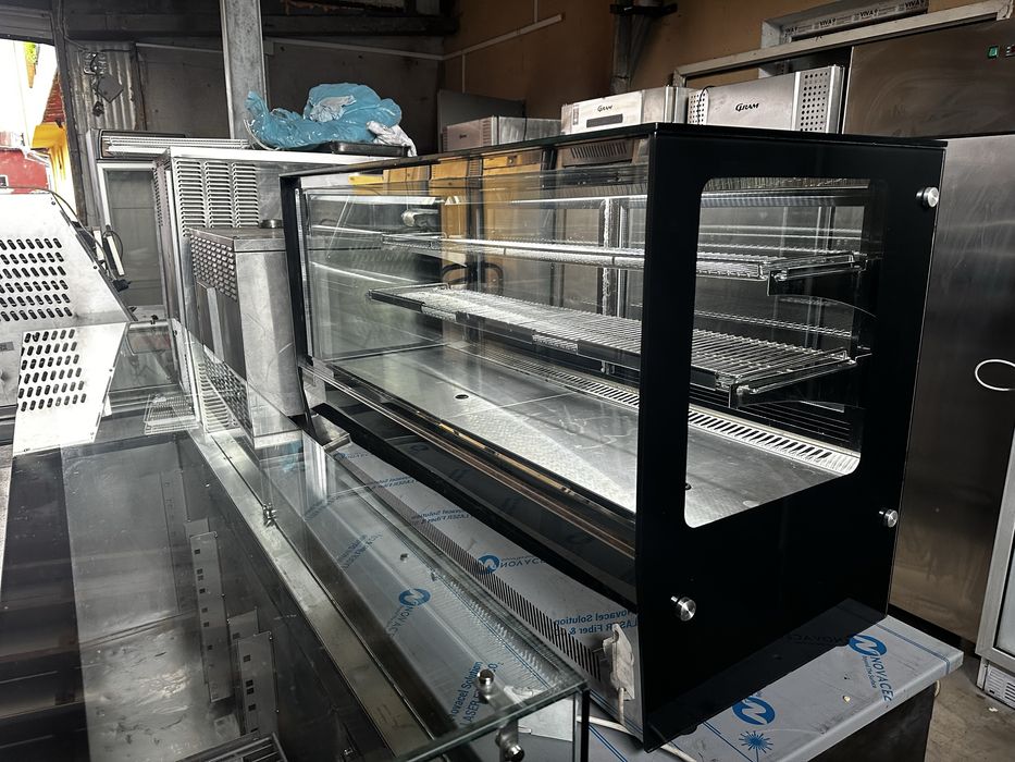 Настолна хлафилна витрина