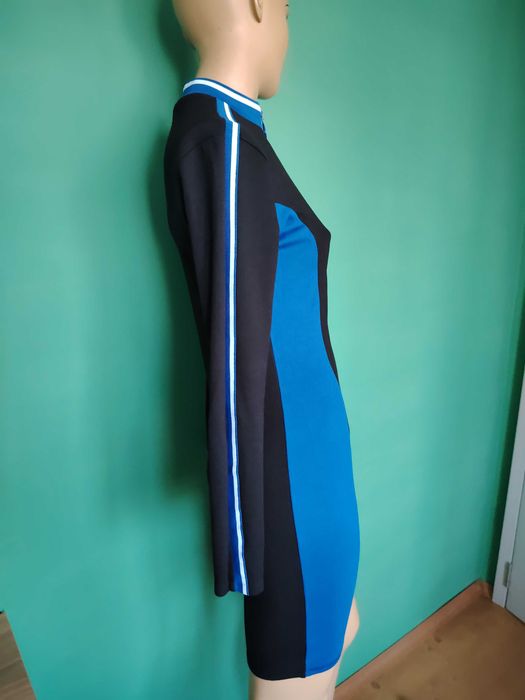 Рокли по тялото размер М по 10- 15лв