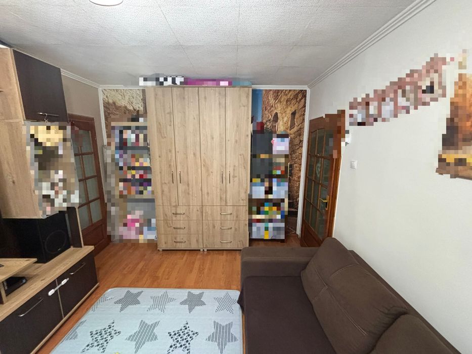 Vând apartament 2 camere - X mare - Rogerius