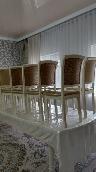 Продам гостиную стол