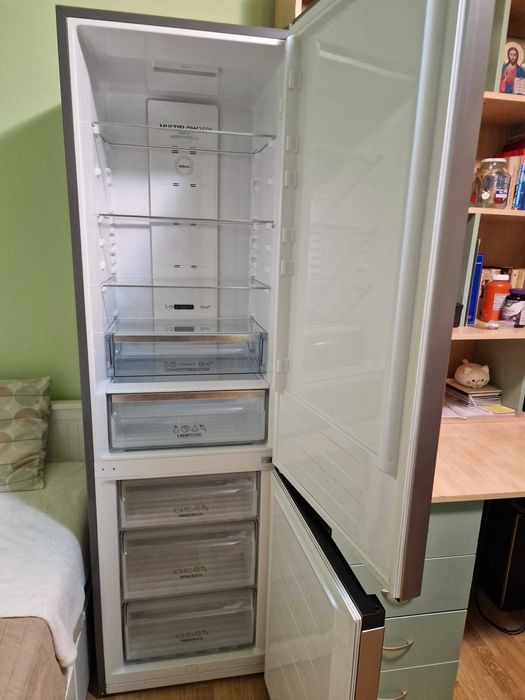 Combină frigorifică Gorenje Multiflow360, NoFrostPlus, 331 L