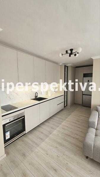 Продава се Двустаен апартамент в Пловдив, Кършияка - 80 кв.м за 2000 €/кв.м - Снимка #2