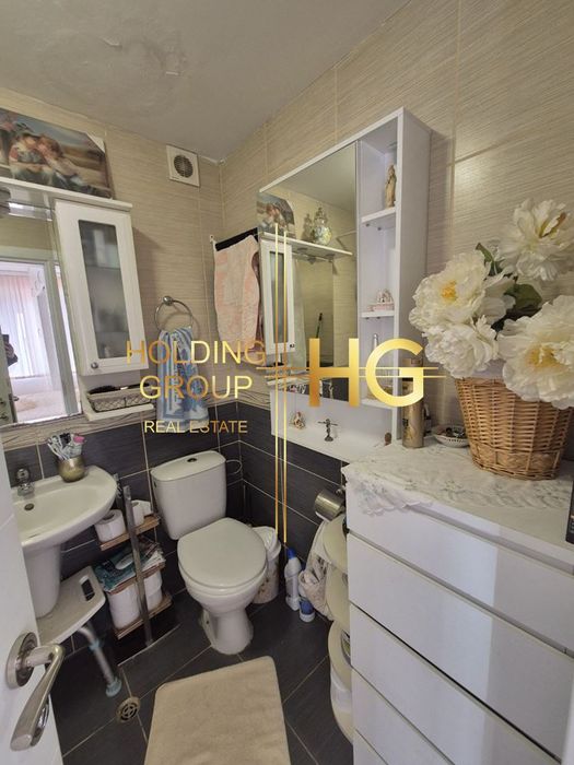 Продава се Тристаен апартамент в к.к. Св.Св. Константин и Елена - 100 кв.м за 2200 €/кв.м - Снимка #8