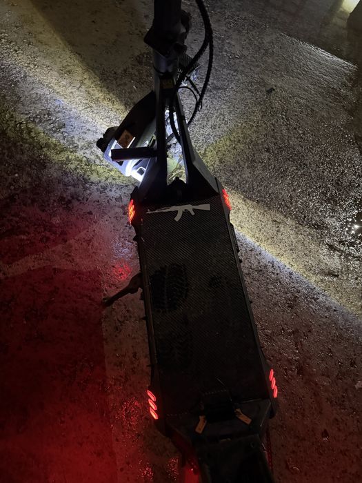 Продавам kukirin G3 pro