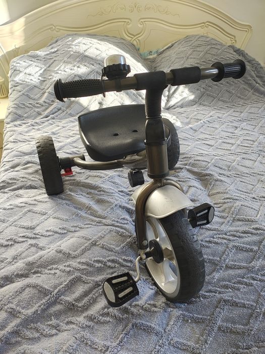 Велосипед трех колесный