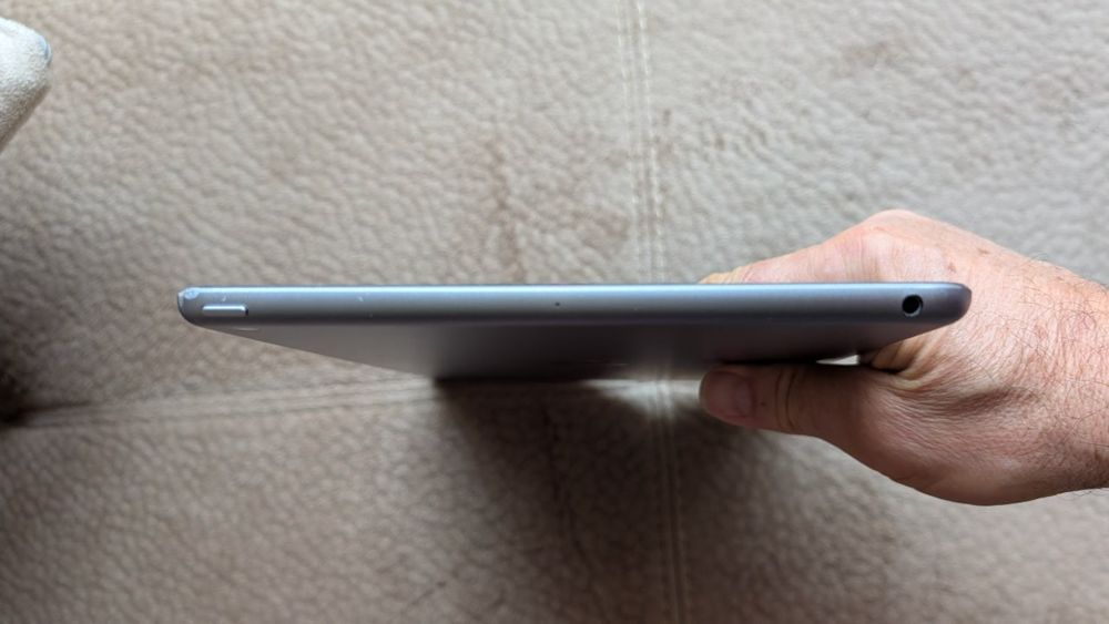 iPad 5 32GB за части