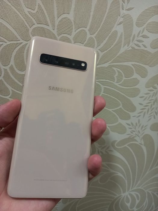 Samsung S10 5g telefoni
