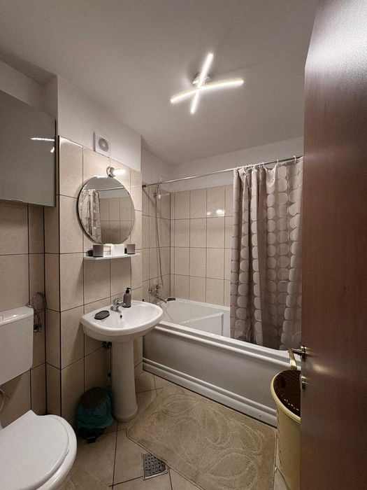Apartament 2 camere bloc nou, vedere la munte, se acceptă carduri de vacanță