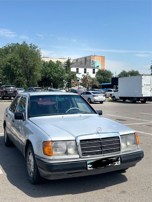Mercedes-Benz E230, 1992г