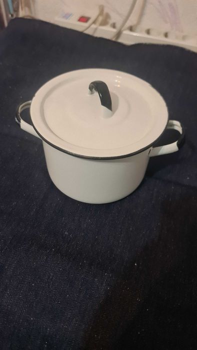 Кастрюли эмалированные, формы для холодца, СССР