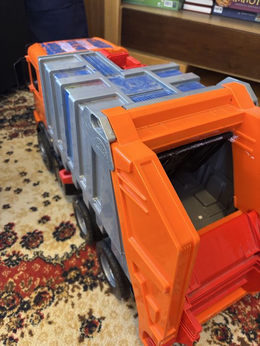 Masini de gunoi marime mare