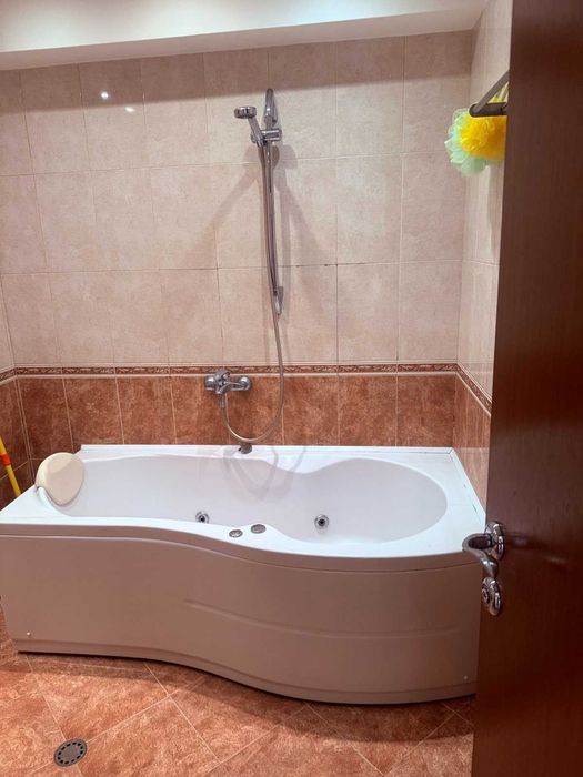 Дава се под наем Тристаен апартамент в София, Зона Б-19 - 87 кв.м за 765 € - Снимка #8