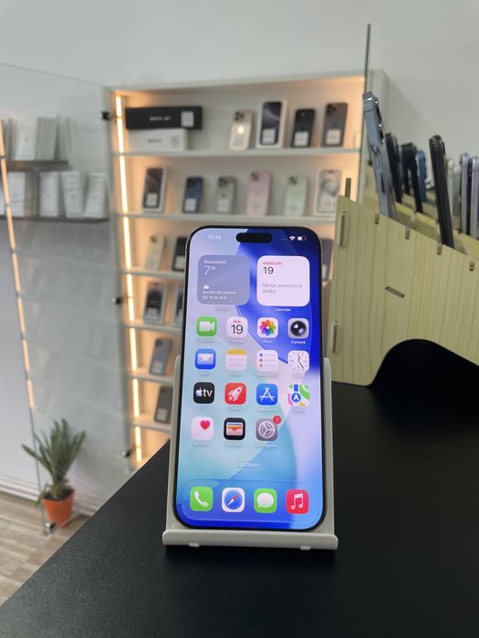 Magazin, vindem 16 Pro Max, 256gb, GARANTIE