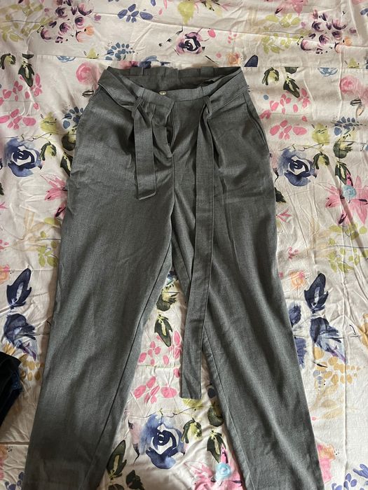 Дрехи дънки и пола