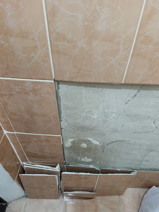 Кафель бесплатно . Срочно