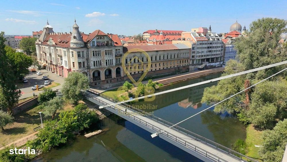 De vânzare apartament în clădire istorică * Ultracentral * Piața Gojdu — fotografia 1