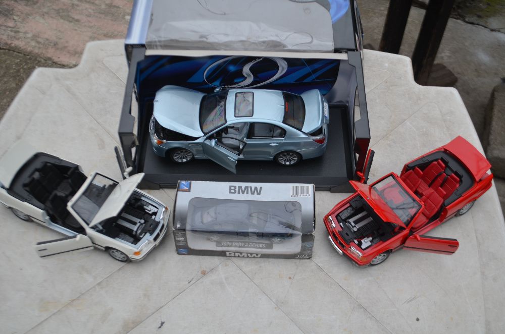 MACHETE auto BMW 1:18 E36 325i Cabrio M5 Cabrio, Maisto