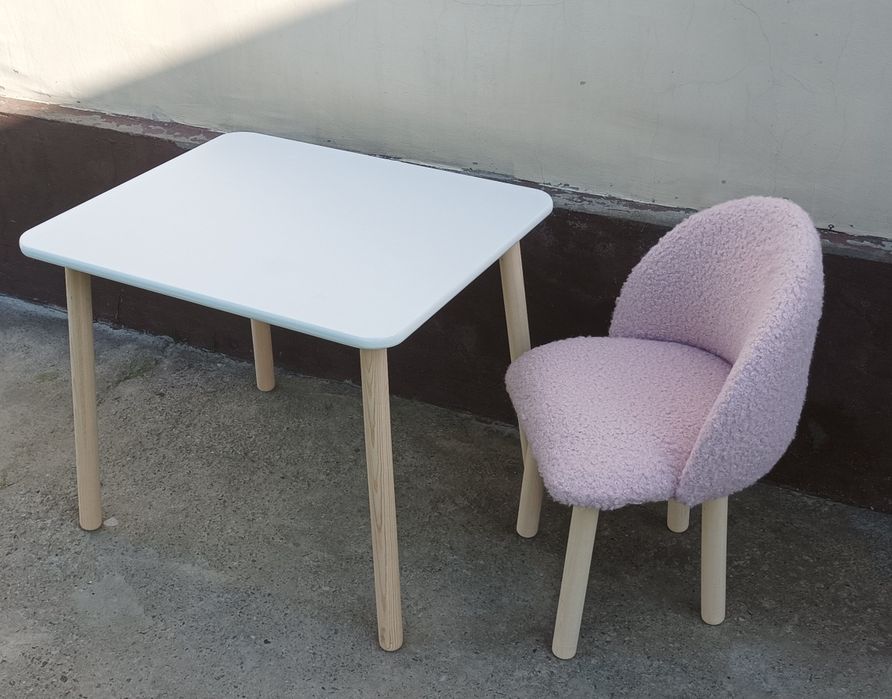 Детские столы и стулья