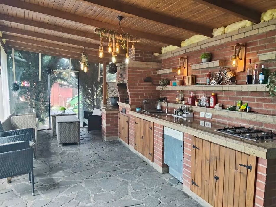 Casa de Vanzare p+m