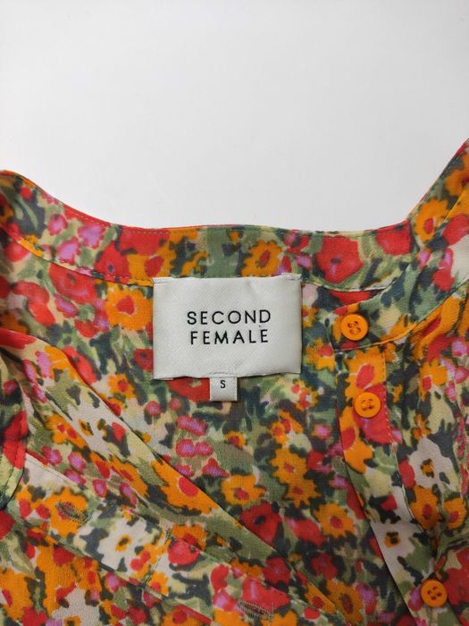 Secon Female - Desiger Summer Blouses