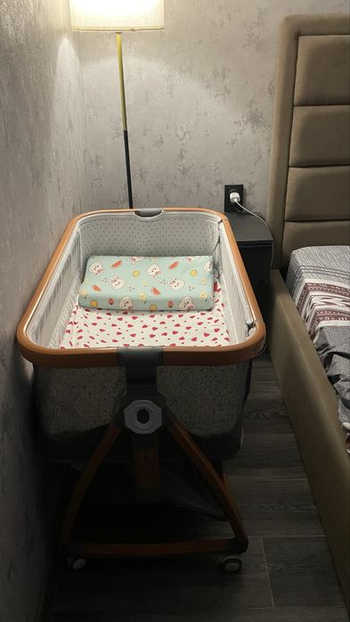 Продам детскую кроватку