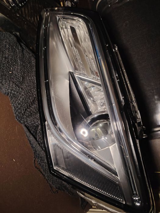 Ляв фар за Audi Q5 от 2012 до 2016г