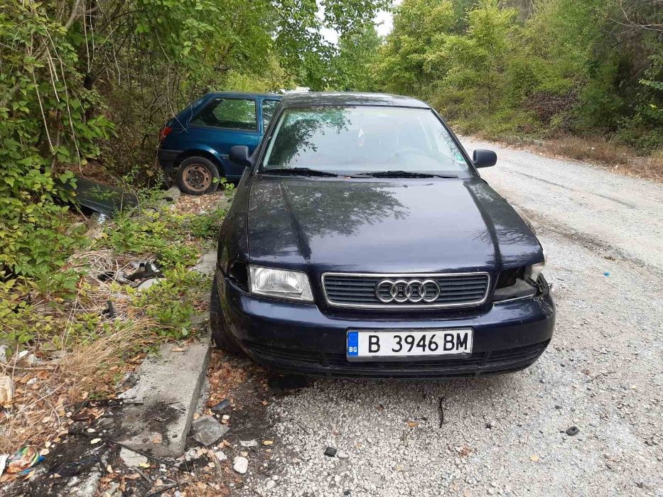 Ауди А4, 1.6 i, 98 г на части
