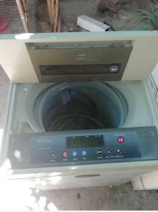 продам стиральную машину ДЭУ