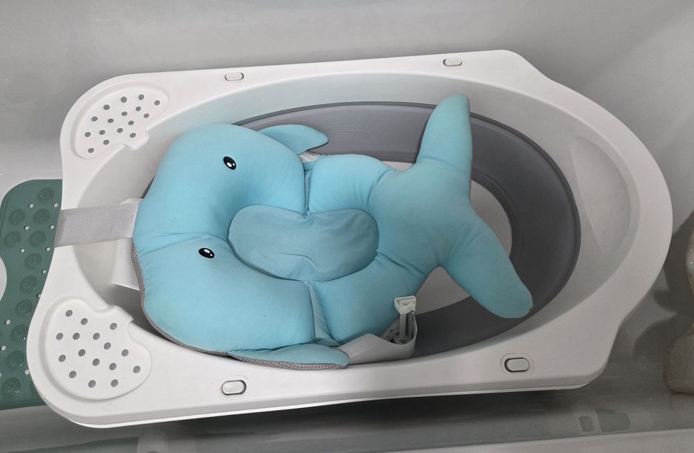 Cadita pliabila pentru bebelusi cu saltea si suport