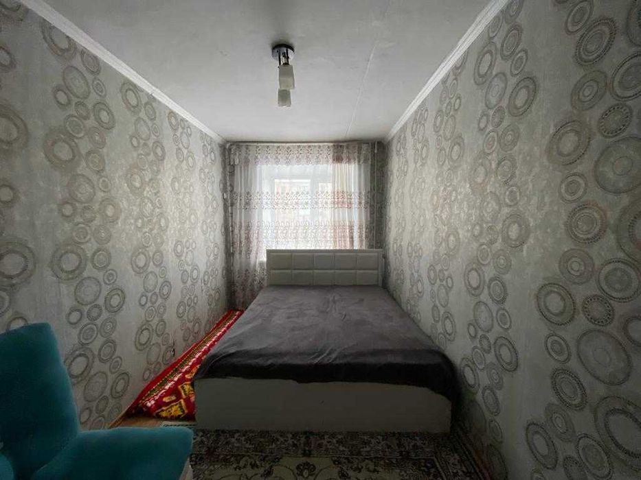 S  Продам 2-х ком на 4 мкр 3/5 этаж