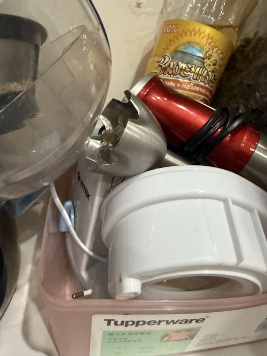 Чайник,казаны,подставка,соковыжим