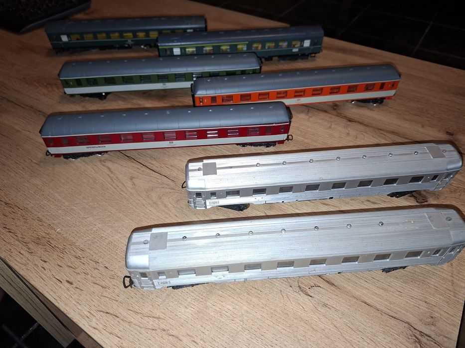 Вагони Piko / Пико