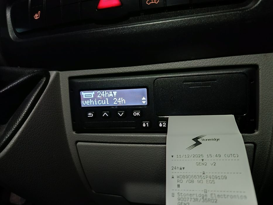 Mercedes Sprinter 319, 6+1 autoutilitara