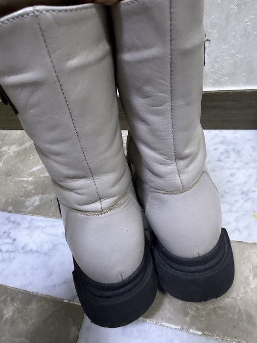Зимние ботинки женские