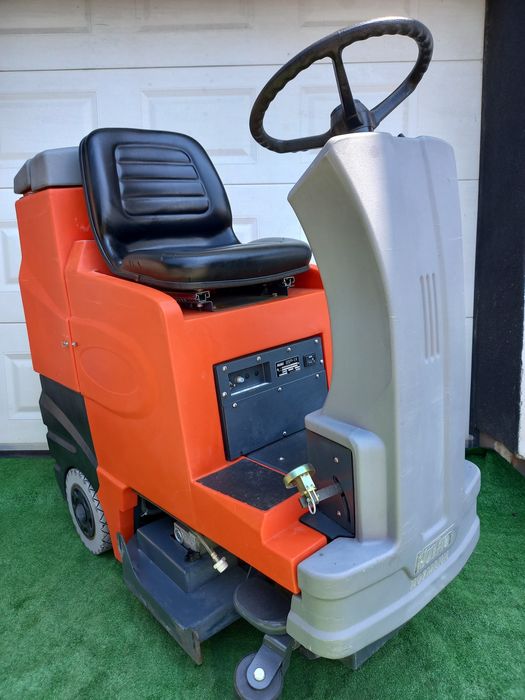 Mașina de spălat pardoseli Hako B100