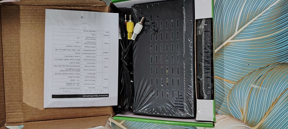 Tyuner yangi upakovka