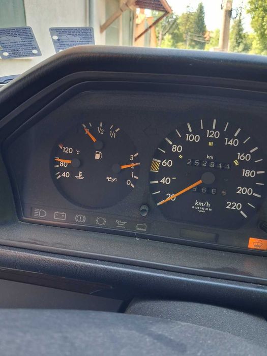 Mercedes-Benz E250 климатик