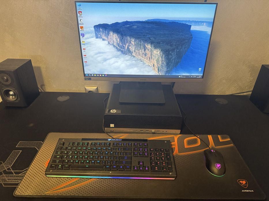 Геймърско бюро Ultradesk Grand PC HP