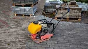 Трамбовка , trambovka , виброплита , vibrator