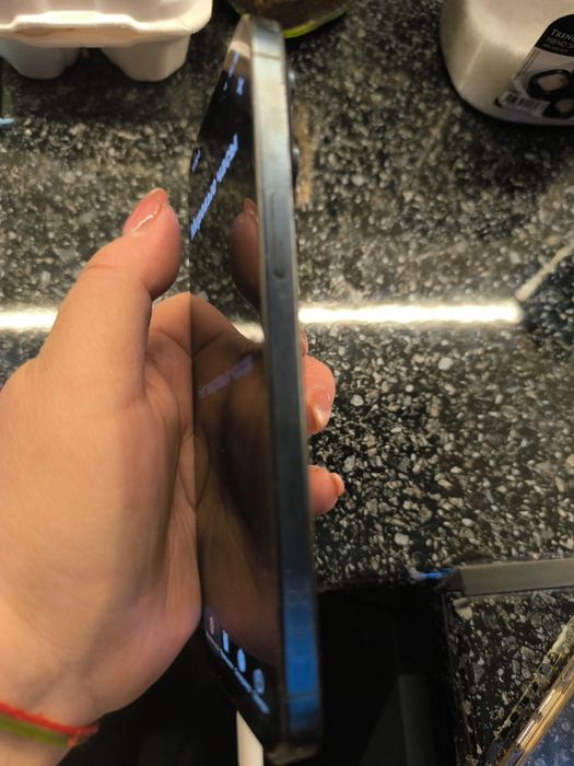 Срочно продам iPhone 15 Pro Max