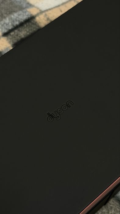 Dyson HT01 утюжок