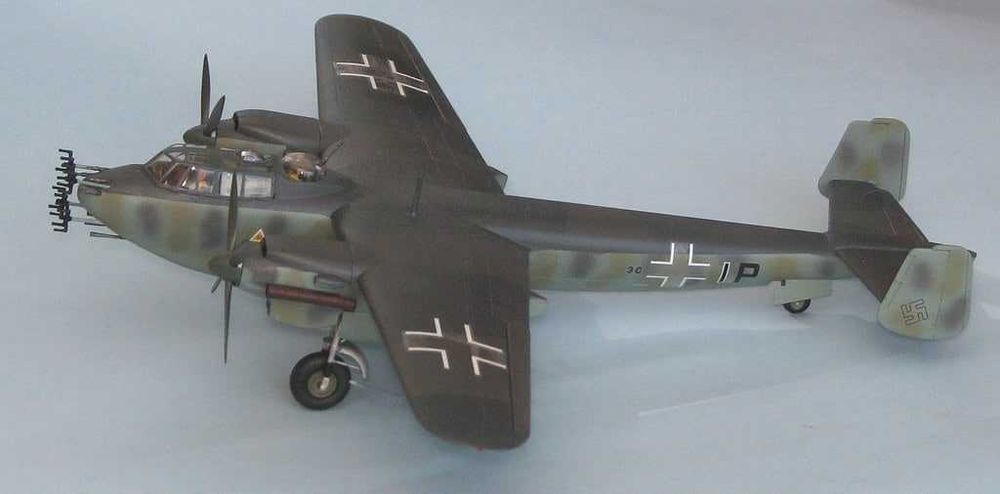 Сборная модель самолета Do 217 N (Italeri 1/72)