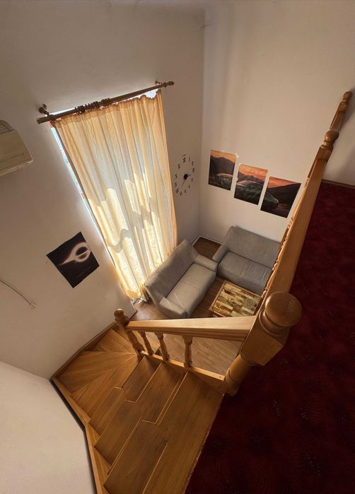 Apartament cu o camera+mansarda de iinchiriat