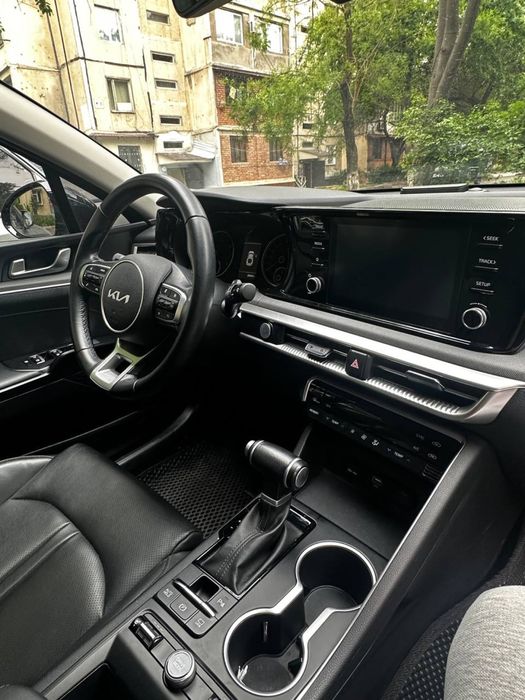 Kia K5 2023 — 3