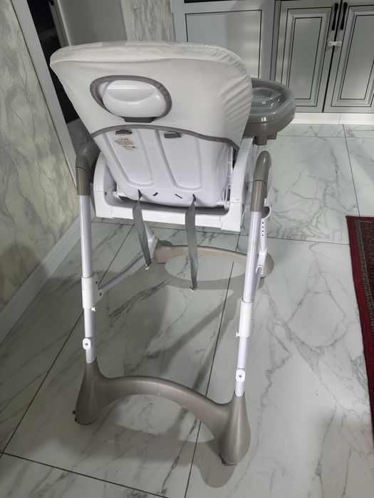 Детский стулчик для кормления